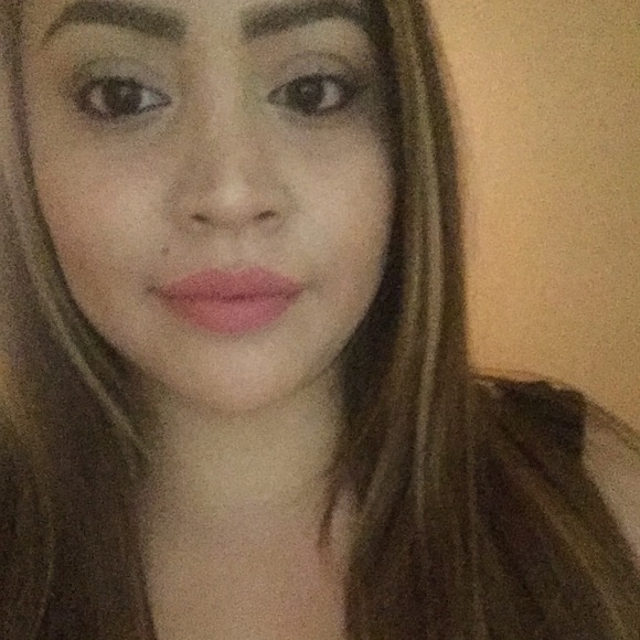 katie_elizaa
